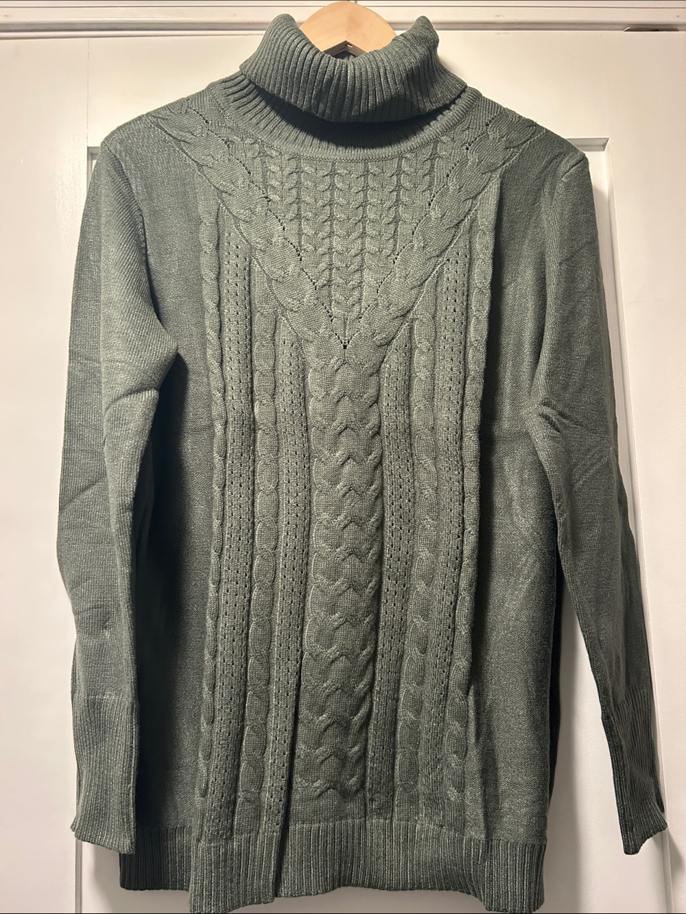 Women’s Olive Green Cable Knit Turtleneck Sweater